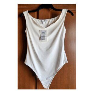 NWT And Now This Brand Sleeveless V-Neck White Bodysuit Size M